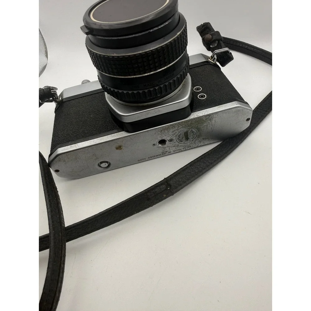 Honeywell Pentax SP 1000 35mm SLR Film Camera with SMC Takumar 55mm f2 Lens